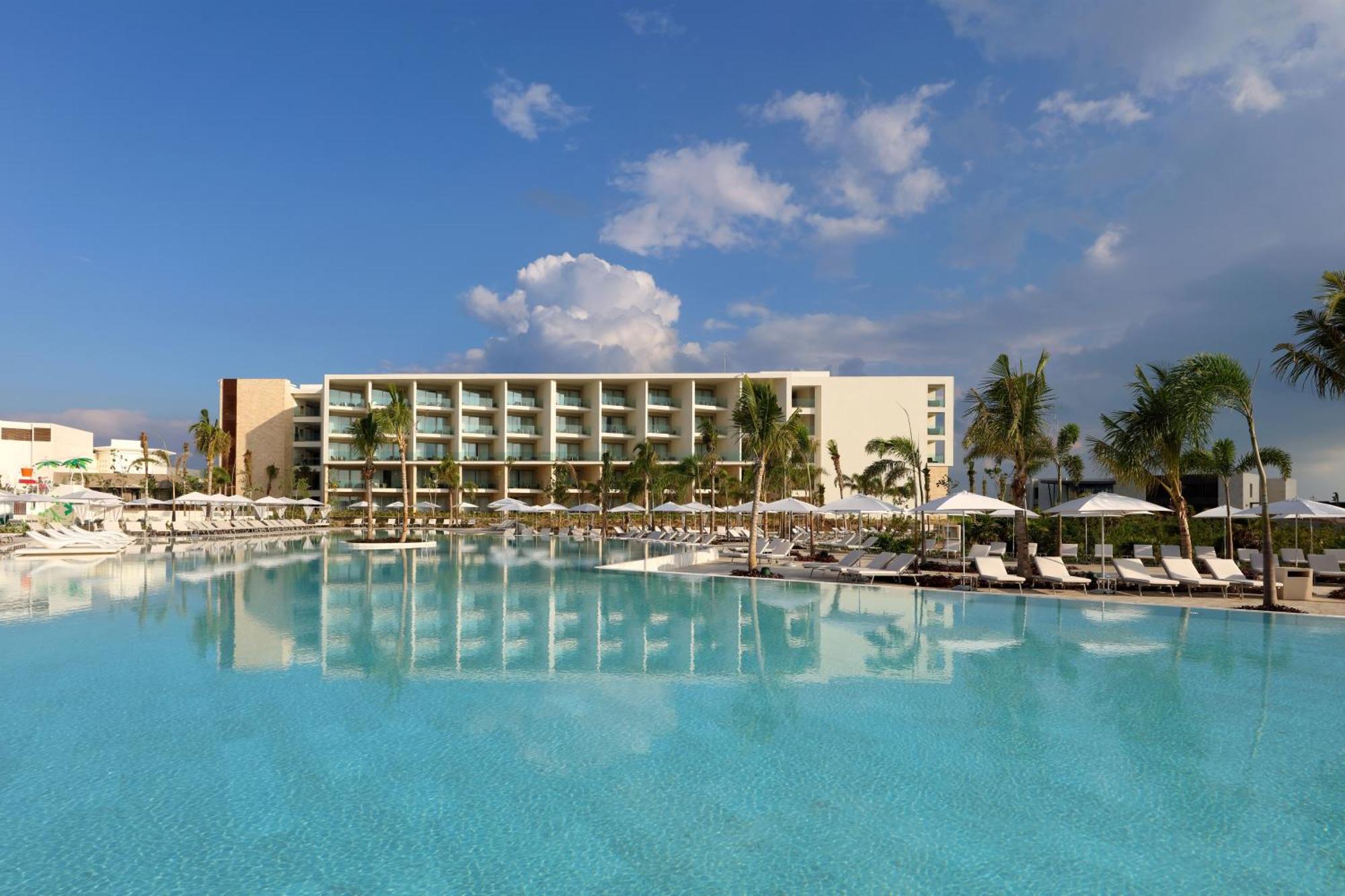 Family Selection At Grand Palladium Select Costa Mujeres Канкун Экстерьер фото